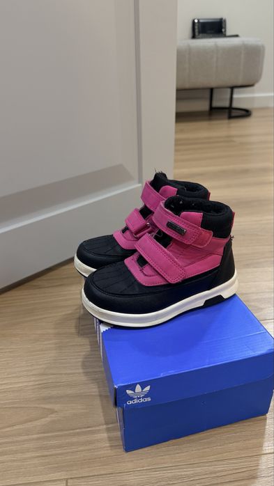 Ботинки для девочки