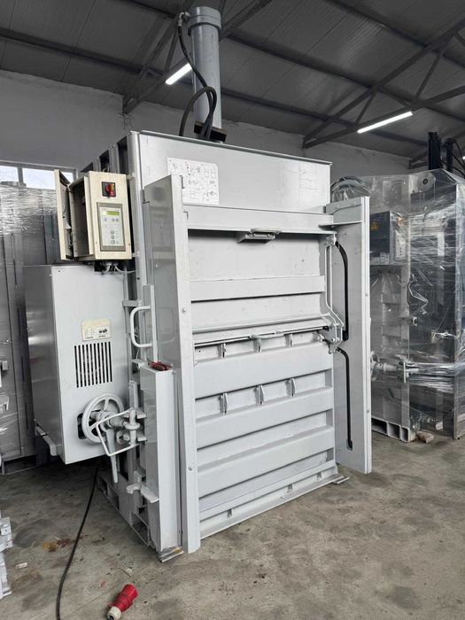 Presa verticala de balotat HSM VL 500, second hand