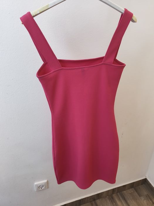 Рокля H&M 34-ти размер ( хс)