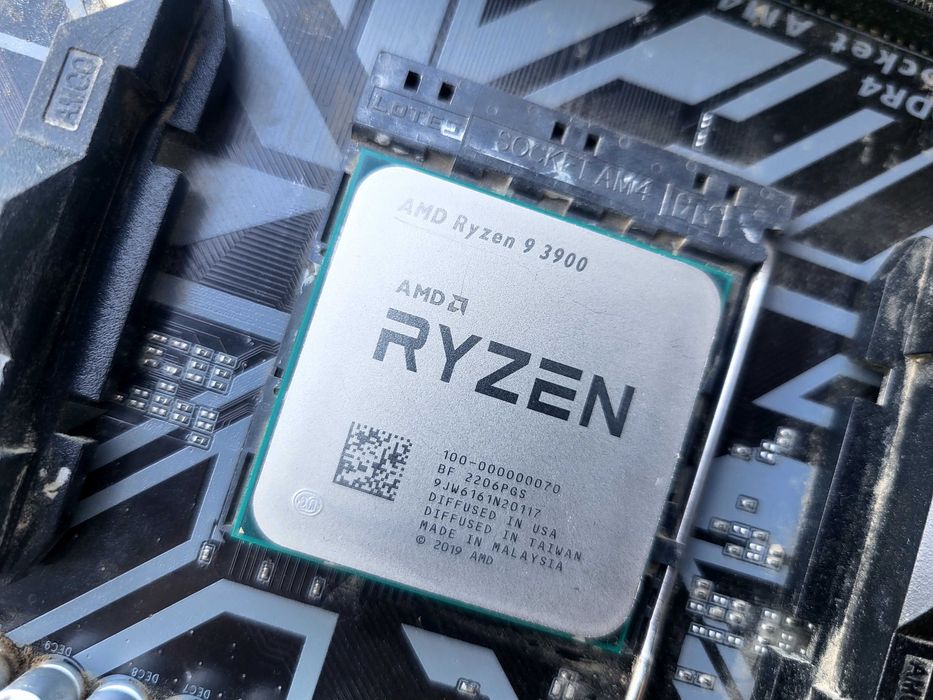 Procesor AMD Ryzen 9 3900 12/24