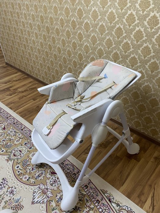 Детский стульчик для кормления