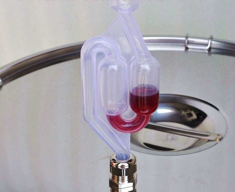 Гидрозатвор двухкамерный с уплотнителем.