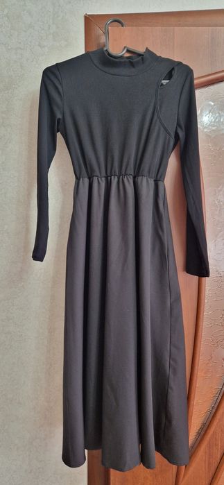 Продам турецкие нарядные платья