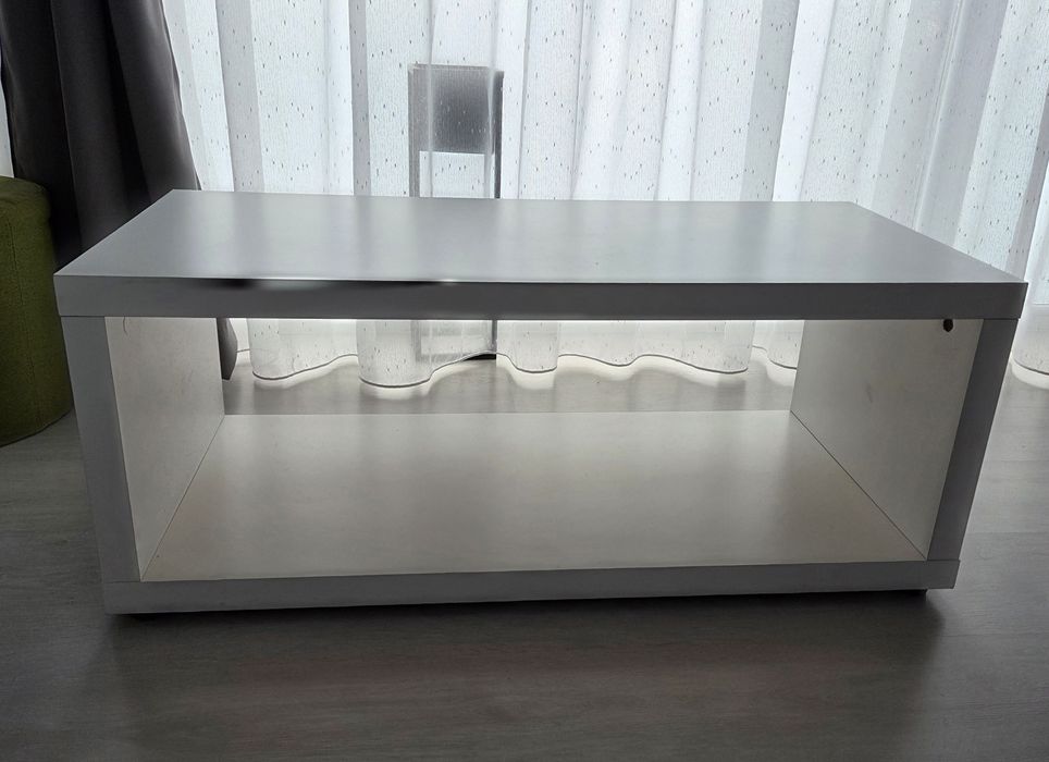 Masuta pentru servit cafea