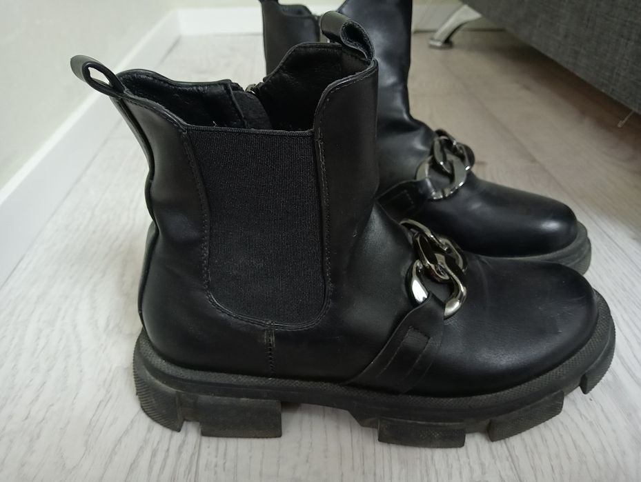 Продам димесезоные сапоги