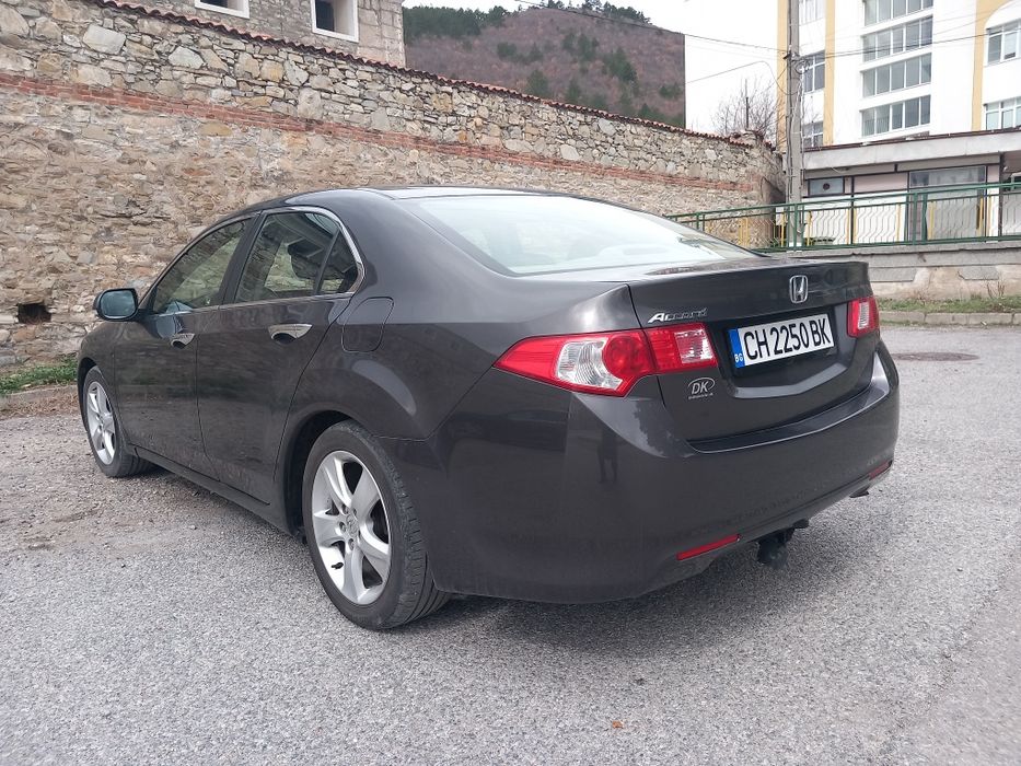Хонда Акорд 2.2 I - DTEC