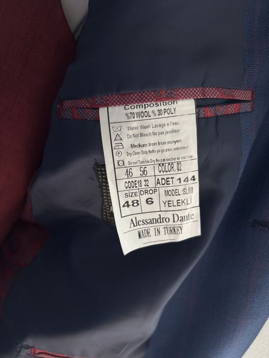 Costume bărbați slim fit (S-M) – 4 bucăți disponibile