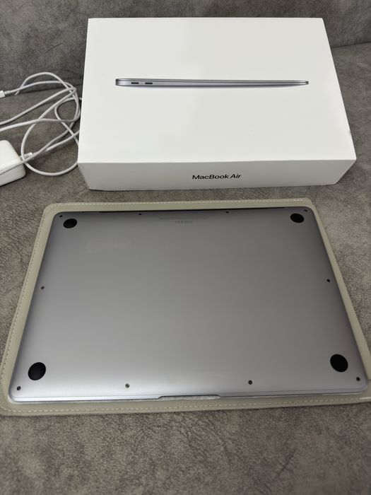 MacBook Air 13 2020 M1