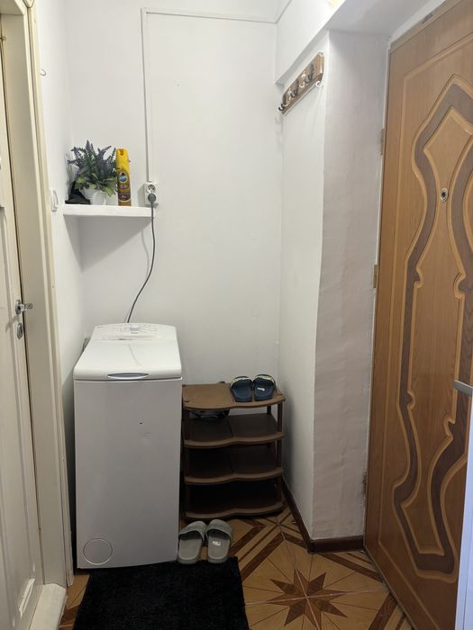 Închiriez garsonieră regim hotelier