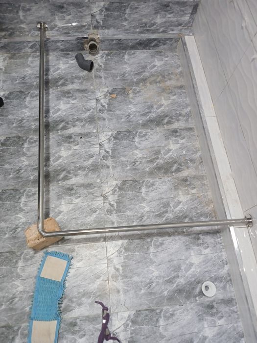 Труба для ванной  занавески