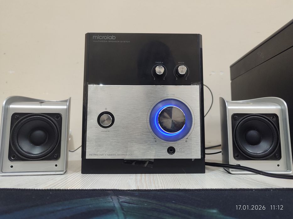 Microlab m880 sotiladi