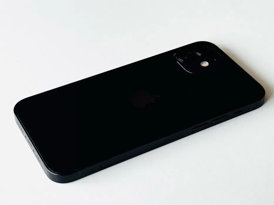 Iphone 12 64GB Black 100% Батерия! Гаранция 6 месеца