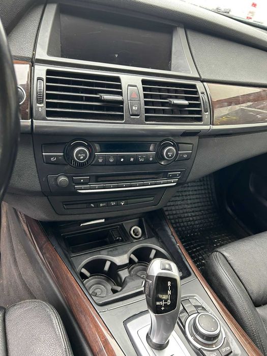 Dezmembrez bmw x5 e70 facelift m-pachet/4.0 d n57d30b/bara fata m e70/