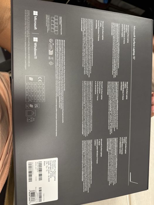 Laptop sigilat microsoft surface 7th edition x elite 16gb 1tb nou