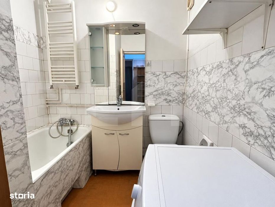 Apartament 3 camere, 49 mp, zona Tractorul