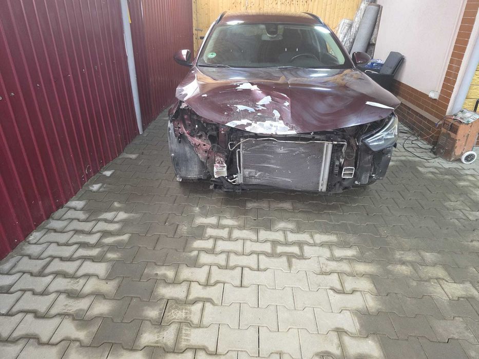 Opel Insignia 2019 1.6 diesel 91.000 km avariat frontal