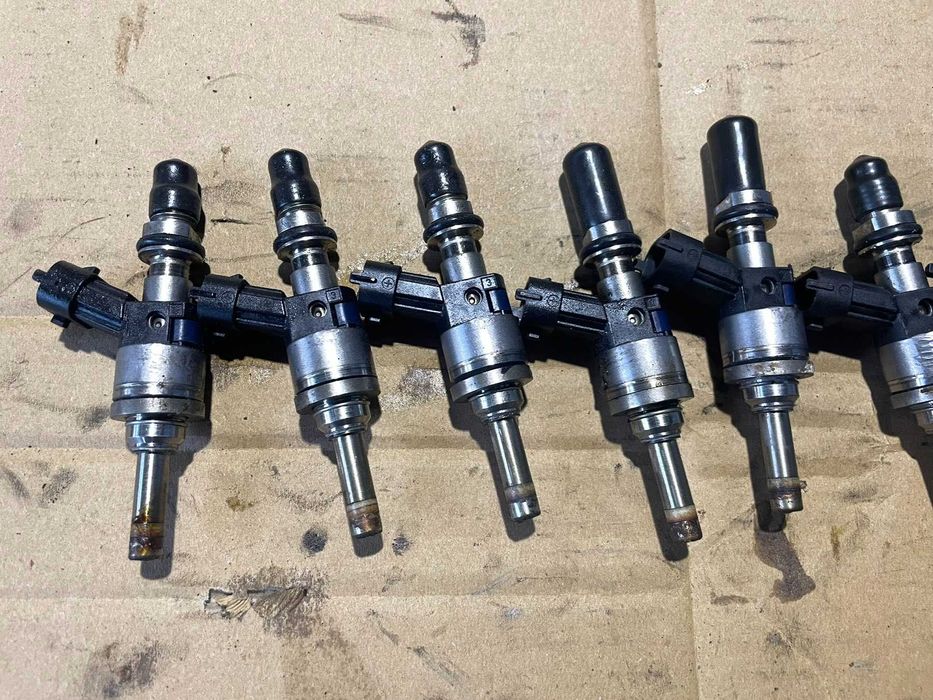 Горивен Инжектор Porsche Cayenne 957 4,8I V8