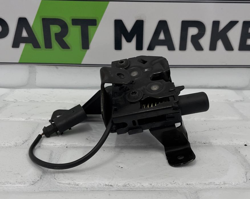 Брава преден капак AUDI A8 D4 4H0823509C