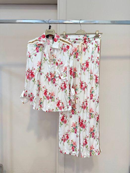 Новые костюмы с брюками Maryley и New J.