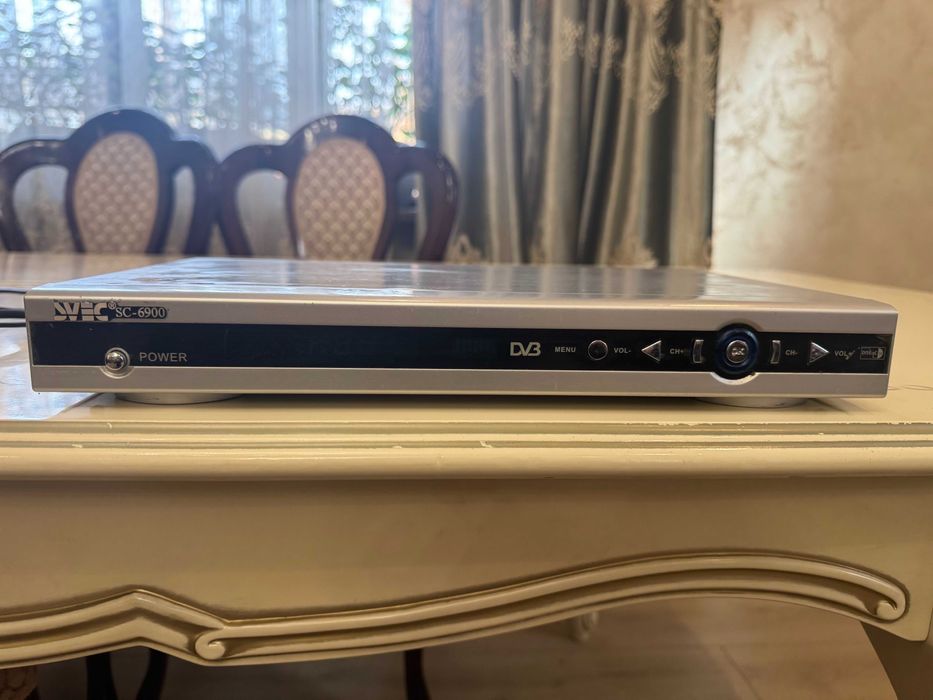 Спутниковый ресивер БУ