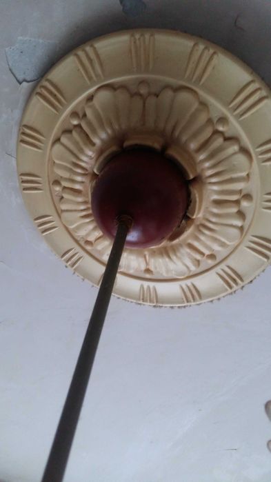 Люстра советская на  3 плафона