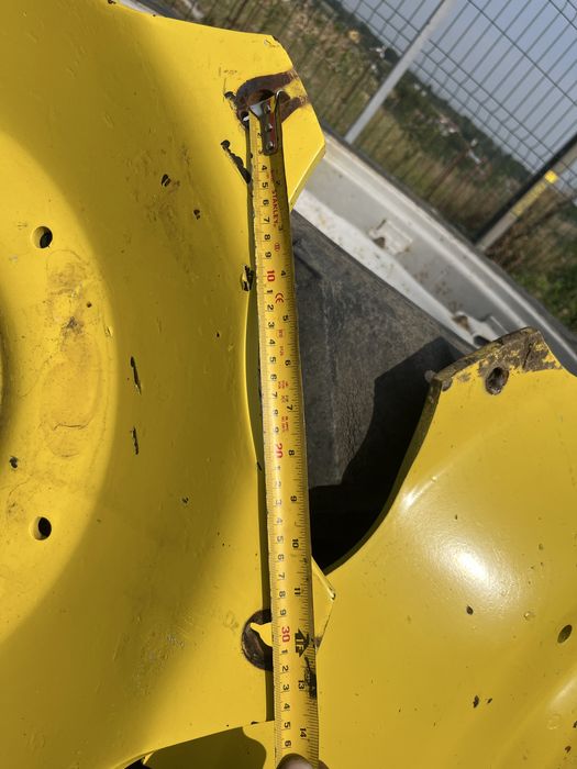 Stelute pentru jante de tractor .