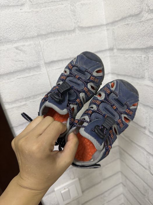 Весенние сандали на мальчиков