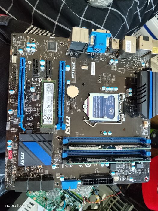 Vand placa de bază plus cooler