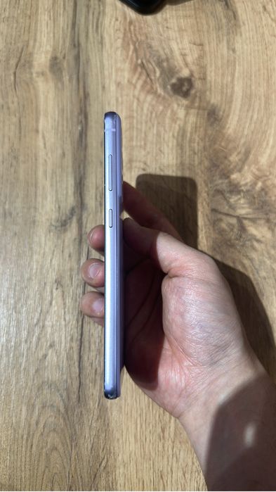 Продам Samsung S 21 FE