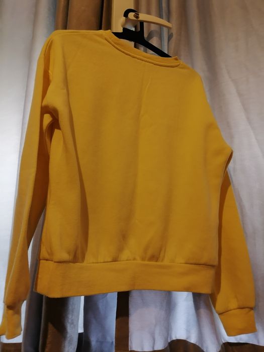 Pulover galben, marimea M