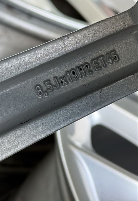 4бр. ОТЛИЧНИ 19” ОРИГИНАЛНИ Джанти 5х112 за -AUDI/VW/SEAT/SKODA/VAG- 8.5Jx19H2, ET45
