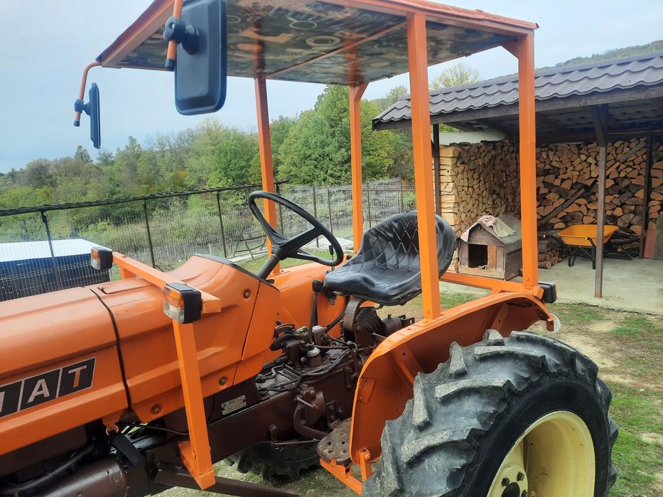 Tractor fiat 300
