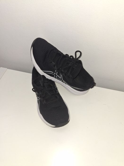 Adidasi asics marime 40.5