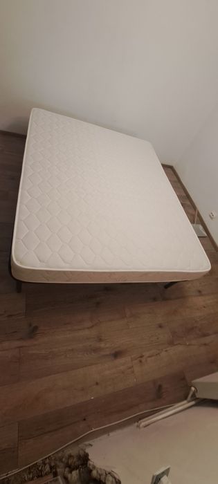 Vând Somieră+Saltea  160/200 cm