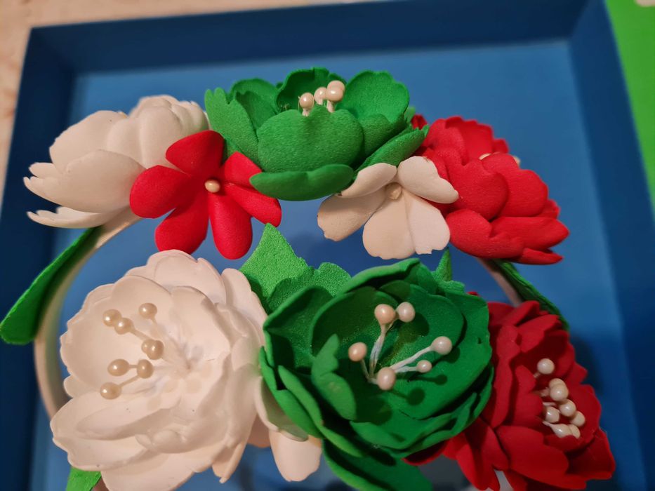 Диадеми трикольор