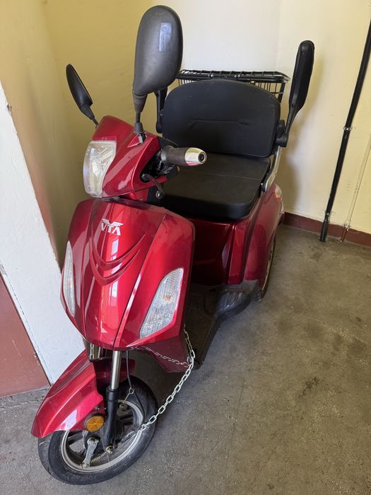 Motocicleta Electica cu 3 roti an fabricatie 2022