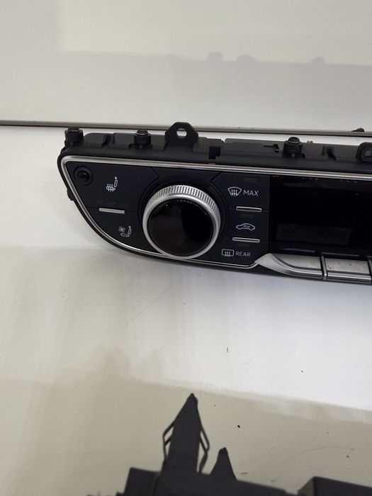 Преден панел климатроник Audi Q7 4M 4M0919158D Заден панел климатроник Audi Q7 4M 4M0820043AB
