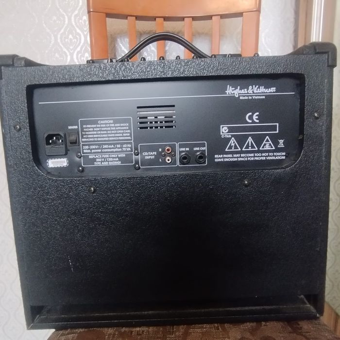 Продам электрогитару в отличном состоянии