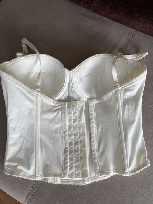 Корсет Triumph цвят шампанско