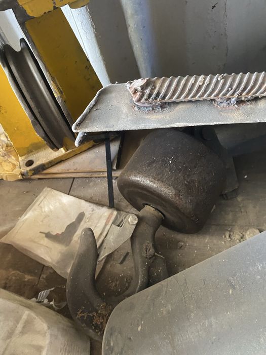 Продам малый гак на манипулятор