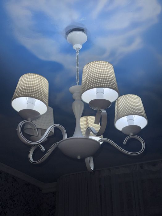 Продам люстру 5 рожков