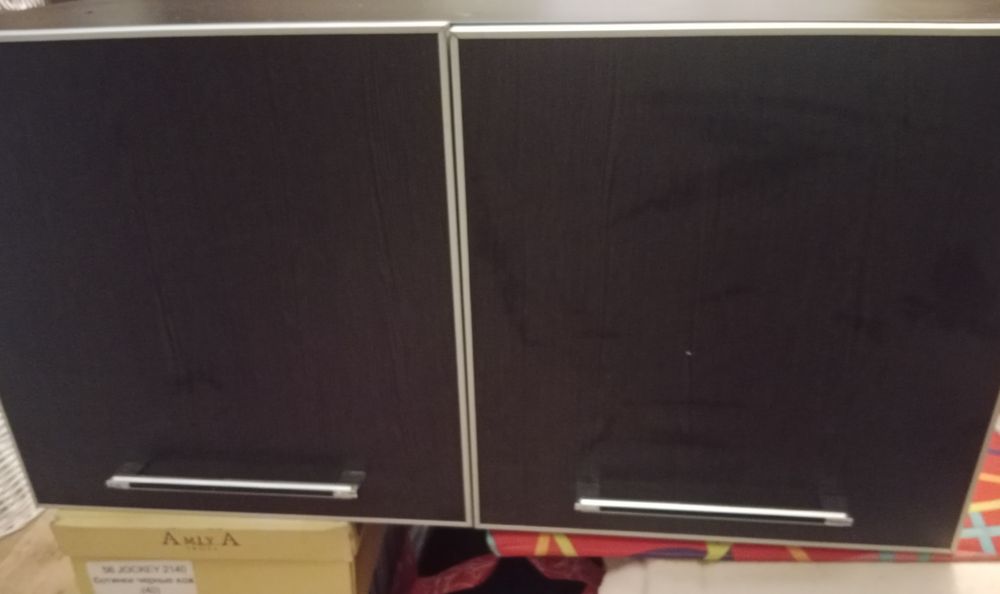 Шкаф подвесной продаю