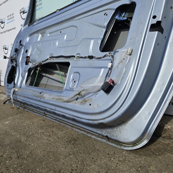 Portiera usa Z21C dreapta fata Opel Corsa D
