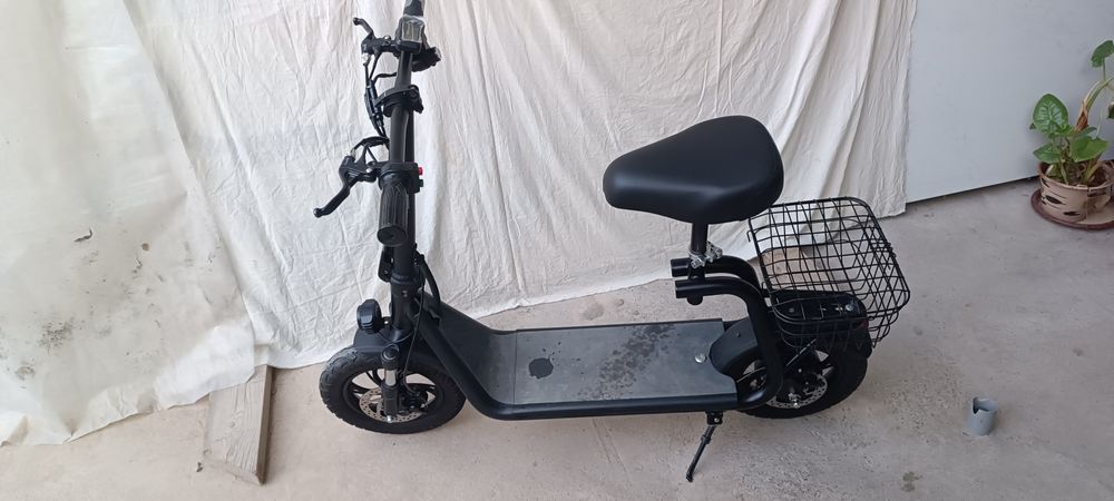 Электро самокат сотилади