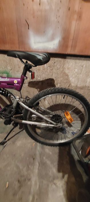 Детско колело марка Flite модел scalet 24 цола ,крос изчолзвано ,запазено ,работещо 50 евро