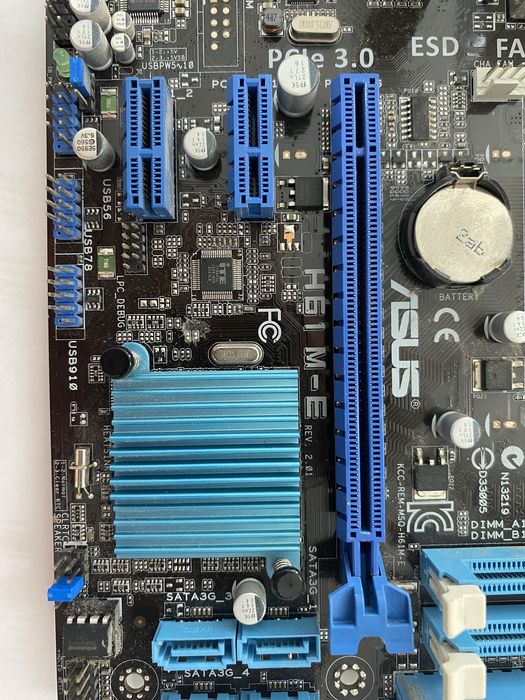 Материнская плата ASUS H61M-E