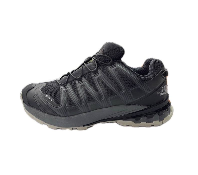 Трекинговые кроссовки The North Face. Vebram North Face Krossovkalari