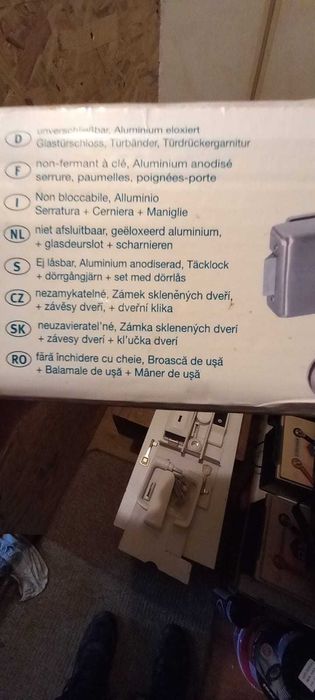 Broască ușă de sticlă + balamale+mânere inox