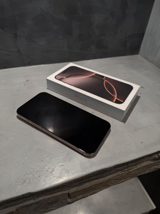 КАТО ЧИСТО НОВ Iphone 16 Pro Max, 92% батерия