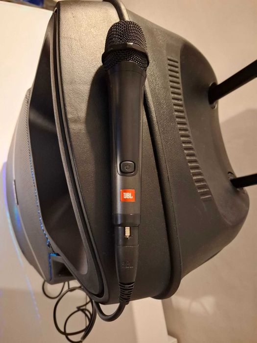 ПРОМО! 15" мощна караоке тонколона MR-15A с Bluetooth и микрофон JBL